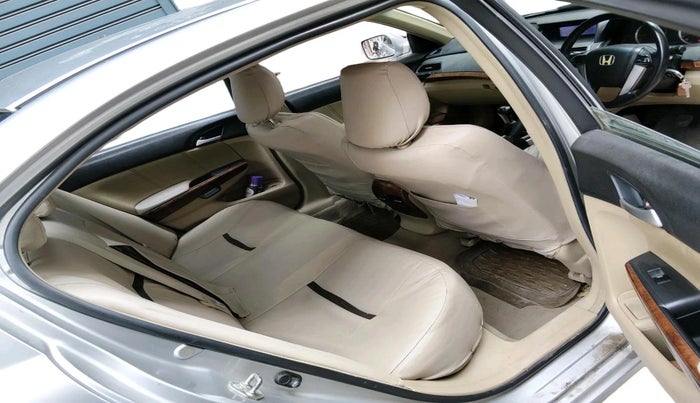 2011 Honda Accord 2.4L I-VTEC MT, Petrol, Manual, 90,177 km, interior