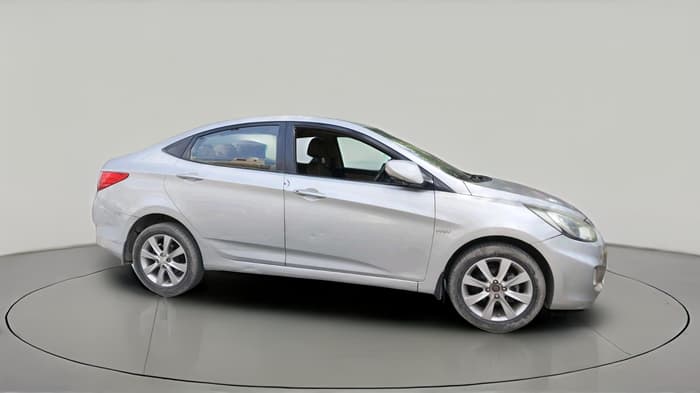 2013 Hyundai Verna FLUIDIC 1.6 VTVT SX, Petrol, Manual, 80,997 km, exterior