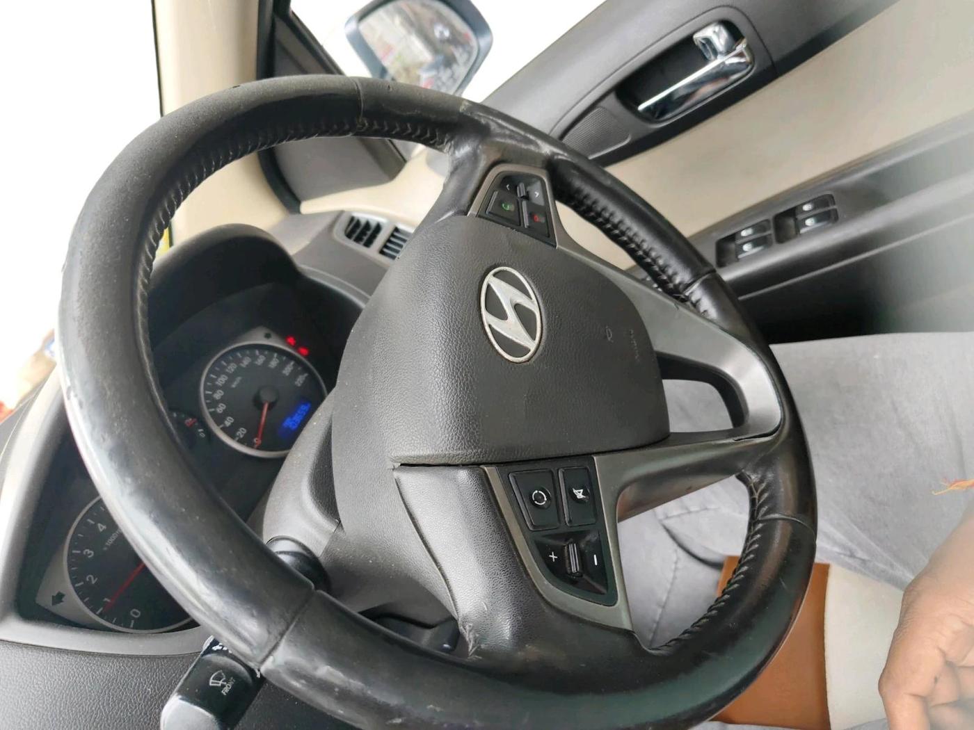 2012 Hyundai i20 SPORTZ 1.2, Petrol, Manual, 1,03,659 km, interior