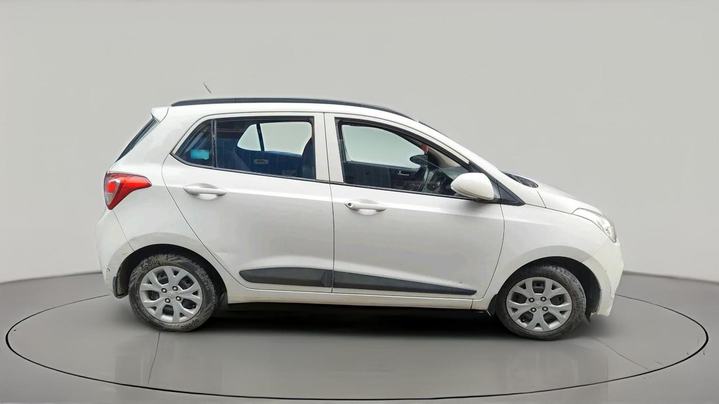 2016 Hyundai Grand i10 SPORTZ 1.2 KAPPA VTVT, Petrol, Manual, 77,076 km, exterior