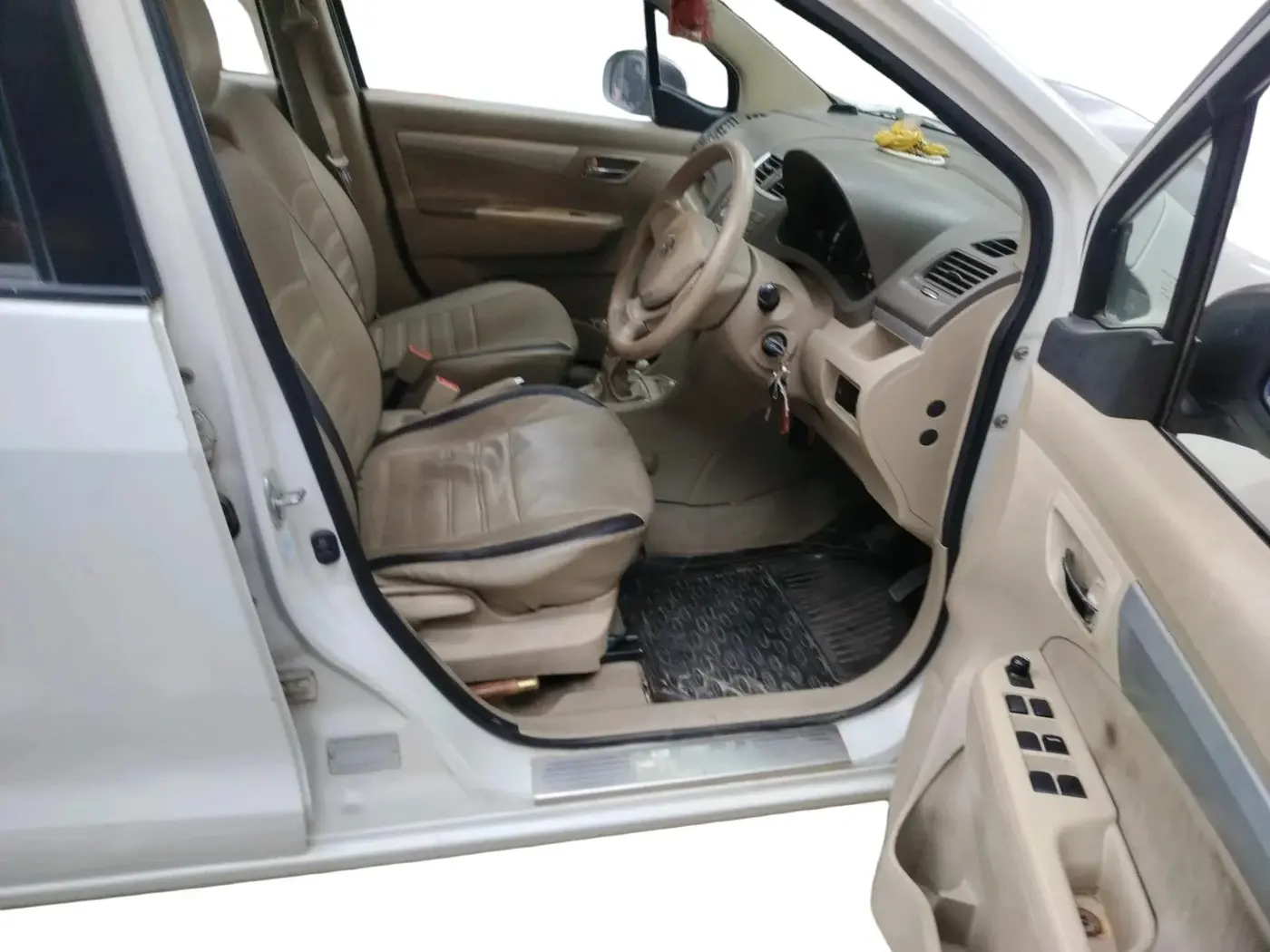2014 Maruti Ertiga VXI, Petrol, Manual, 61,690 km, interior