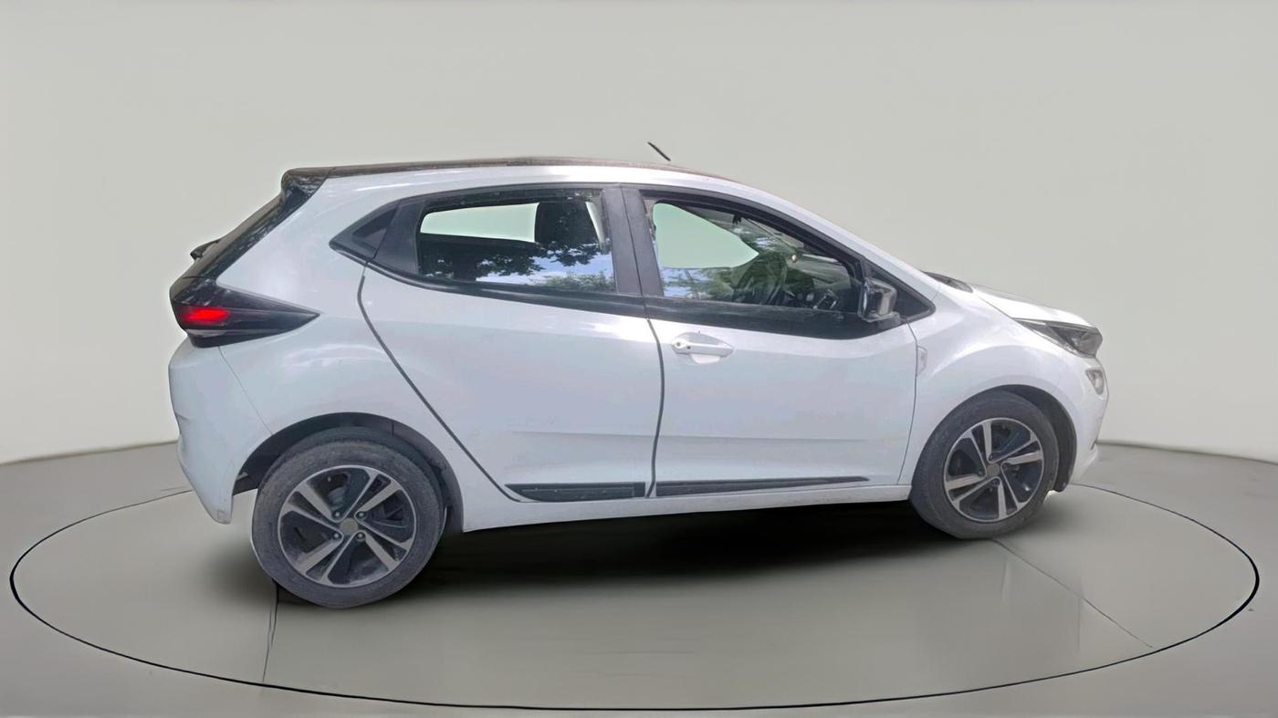 2023 Tata ALTROZ XZ PLUS DIESEL, Diesel, Manual, 43,258 km, exterior