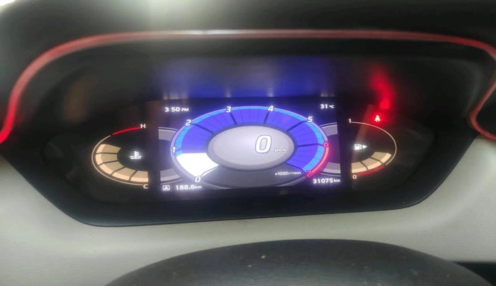 2022 Nissan MAGNITE XV MT, Petrol, Manual, 31,075 km, interior