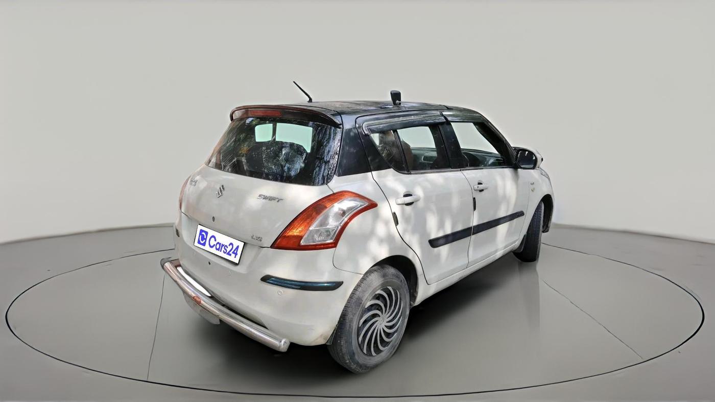 2016 Maruti Swift LXI (O), CNG, Manual, 1,00,188 km, exterior
