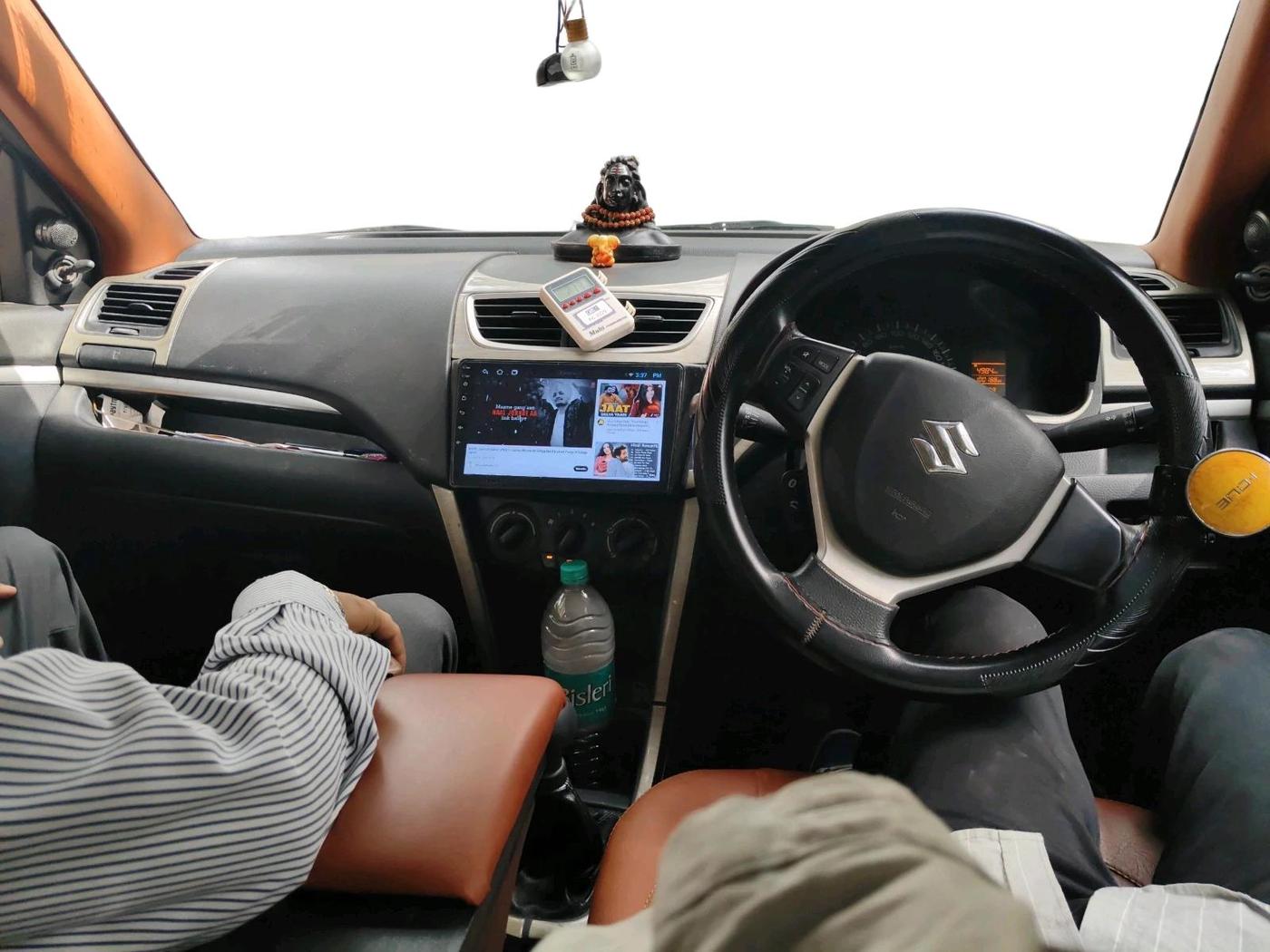 2016 Maruti Swift LXI (O), CNG, Manual, 1,00,188 km, interior