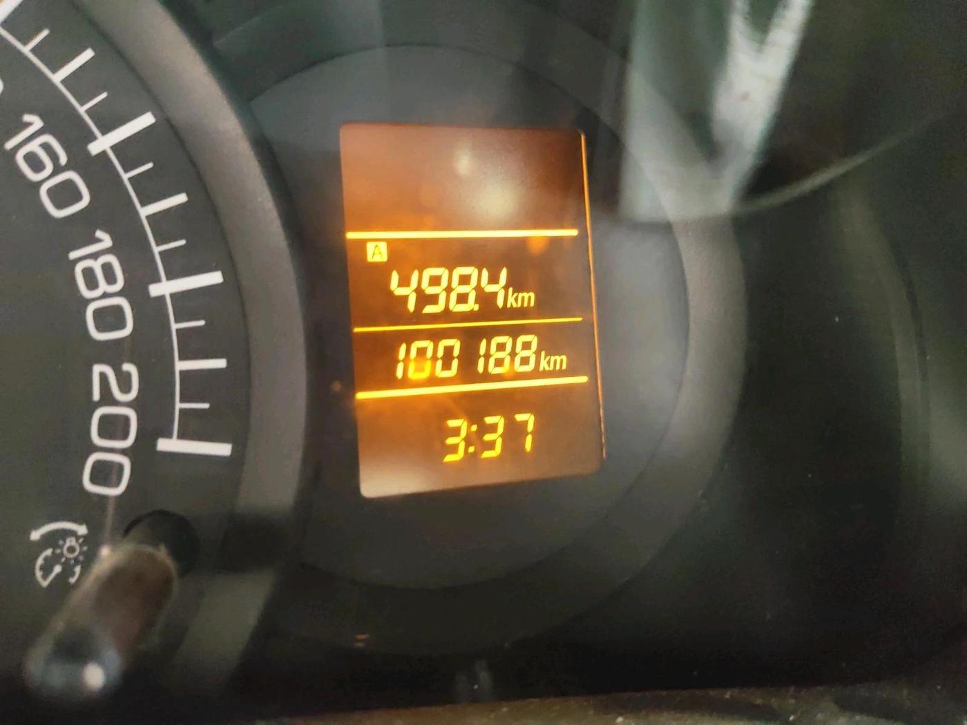 2016 Maruti Swift LXI (O), CNG, Manual, 1,00,188 km, interior