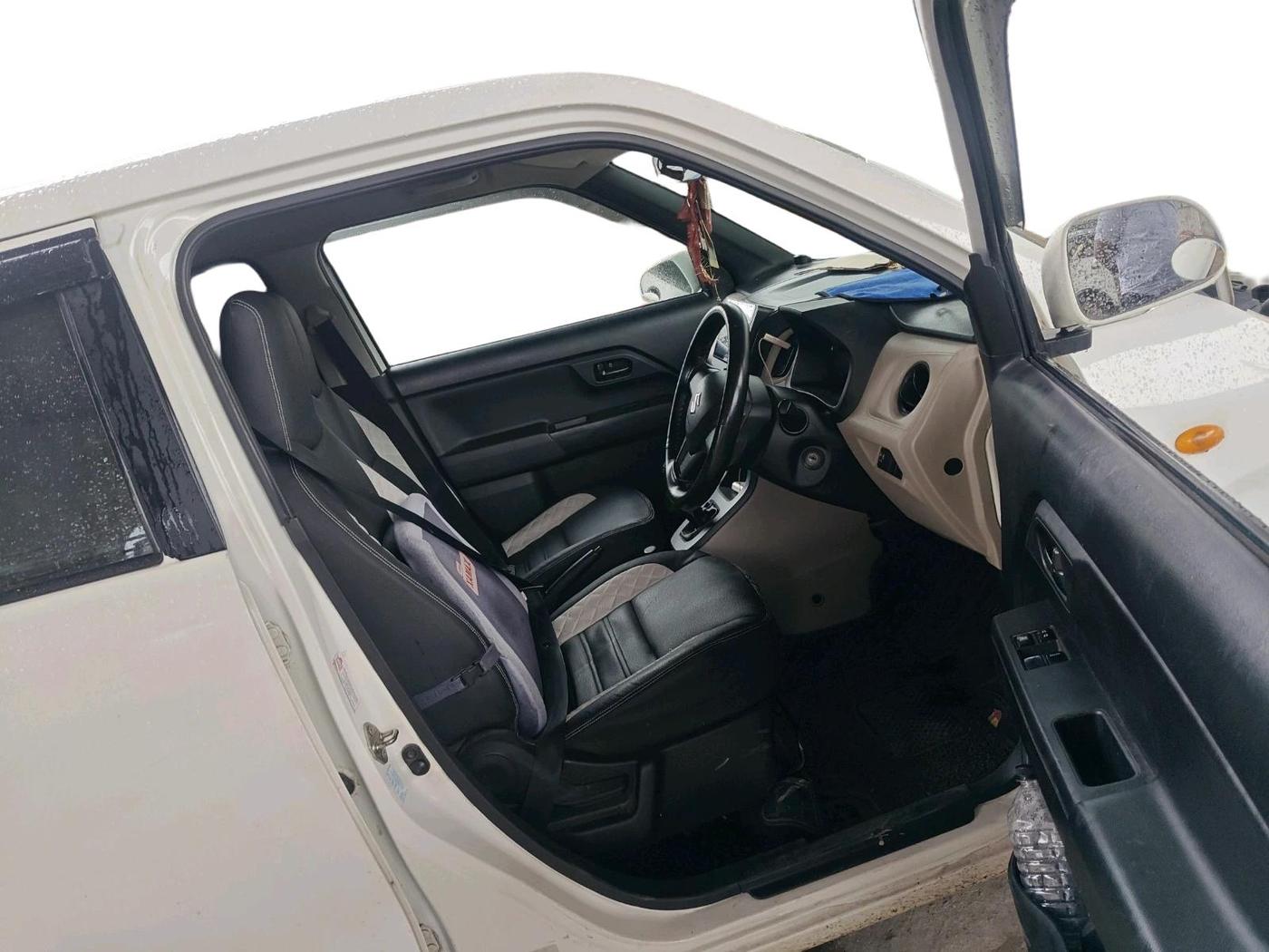 2019 Maruti New Wagon-R LXI CNG 1.0, CNG, Manual, 1,25,502 km, interior