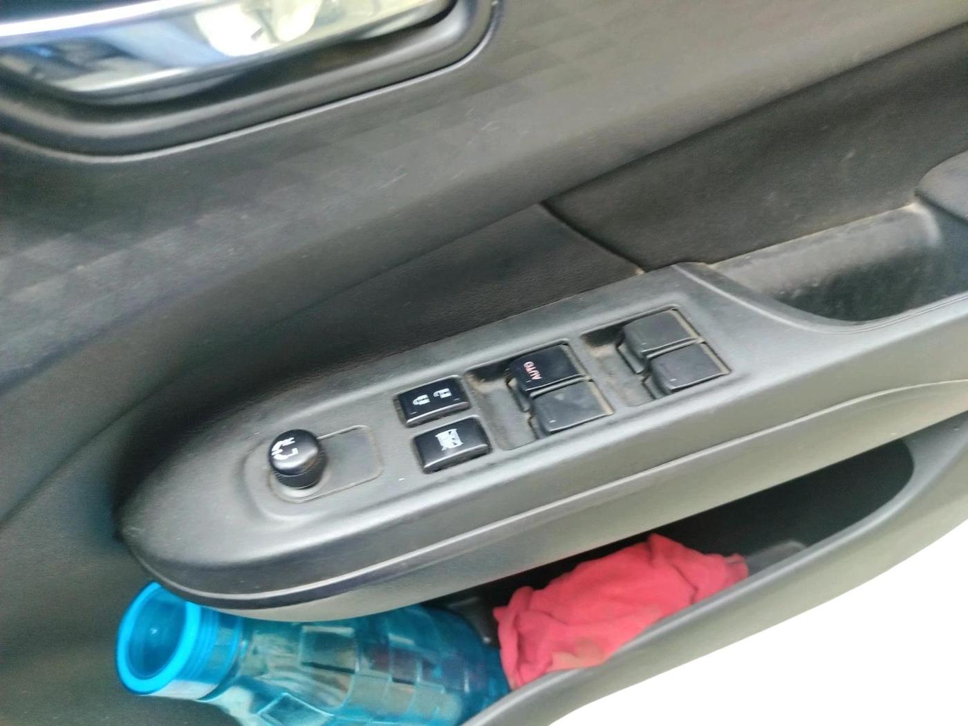 2024 Maruti Swift VXi, Petrol, Manual, 22,891 km, interior