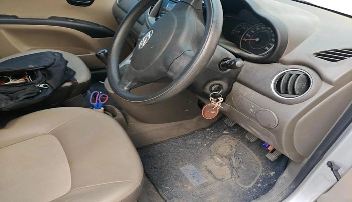 2015 Hyundai i10 MAGNA 1.1, Petrol, Manual, 32,501 km, interior