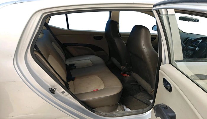 2015 Hyundai i10 MAGNA 1.1, Petrol, Manual, 32,501 km, interior