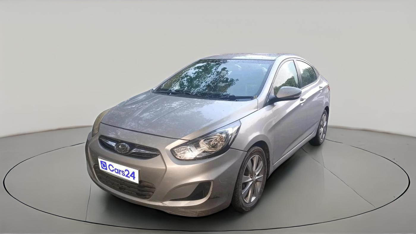 2011 Hyundai Verna FLUIDIC 1.6 VTVT SX, Petrol, Manual, 67,746 km, exterior