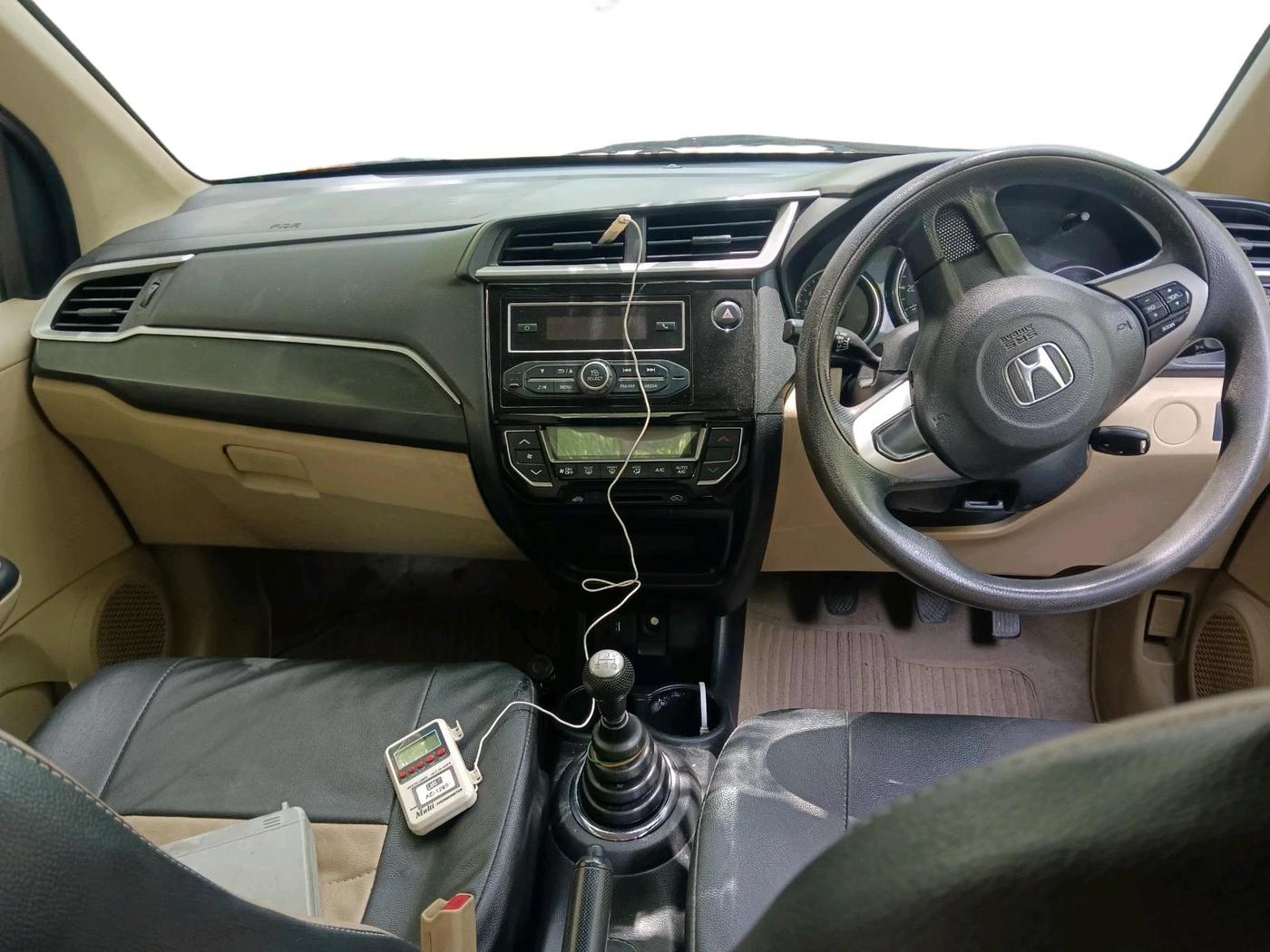 2016 Honda Amaze 1.2L I-VTEC SX, Petrol, Manual, 77,261 km, interior