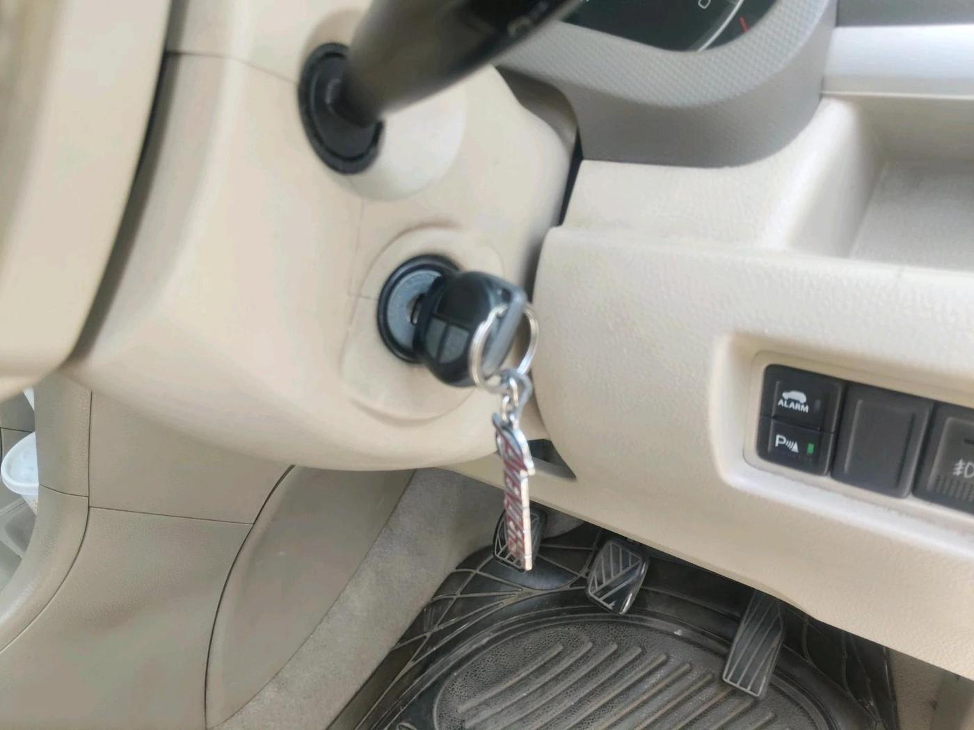 2015 Maruti Ertiga ZXI, Petrol, Manual, 76,801 km, interior