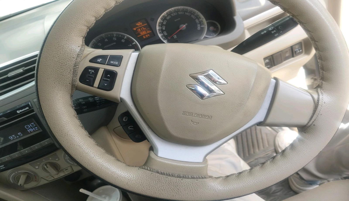 2015 Maruti Ertiga ZXI, Petrol, Manual, 76,801 km, interior