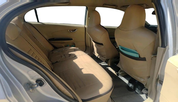 2016 Honda Amaze 1.5L I-DTEC SX, Diesel, Manual, 1,24,345 km, interior