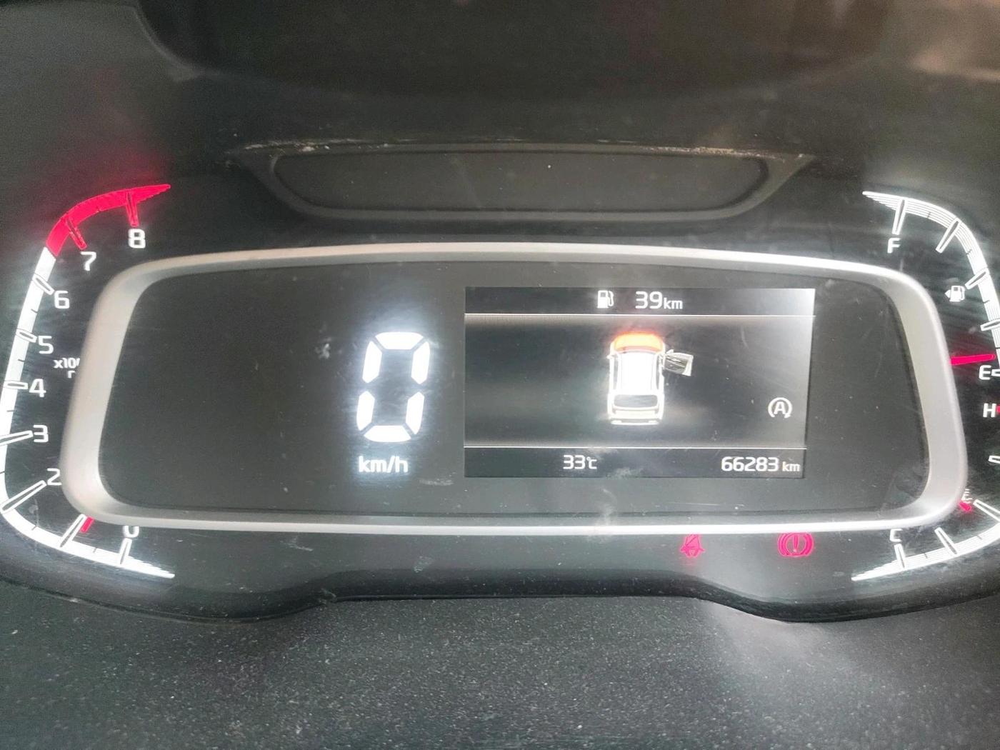 2024 KIA SONET HTK PLUS 1.2 PETROL MT, CNG, Manual, 69,999 km, interior