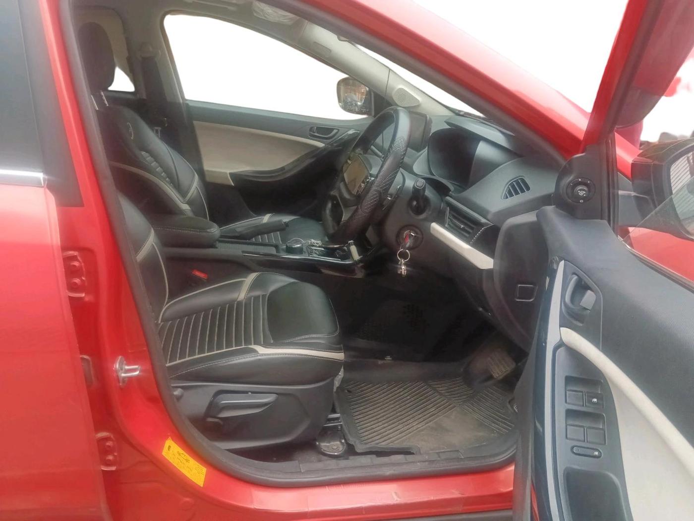 2024 Tata Curvv Pure Plus S 1.2 Petrol 7DCA, Petrol, Automatic, 30,882 km, interior