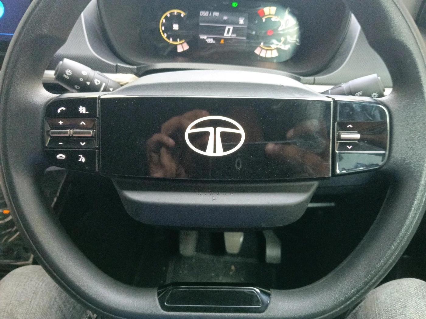 2025 Tata NEXON Creative 1.2 iCNG, CNG, Manual, 9,225 km, interior