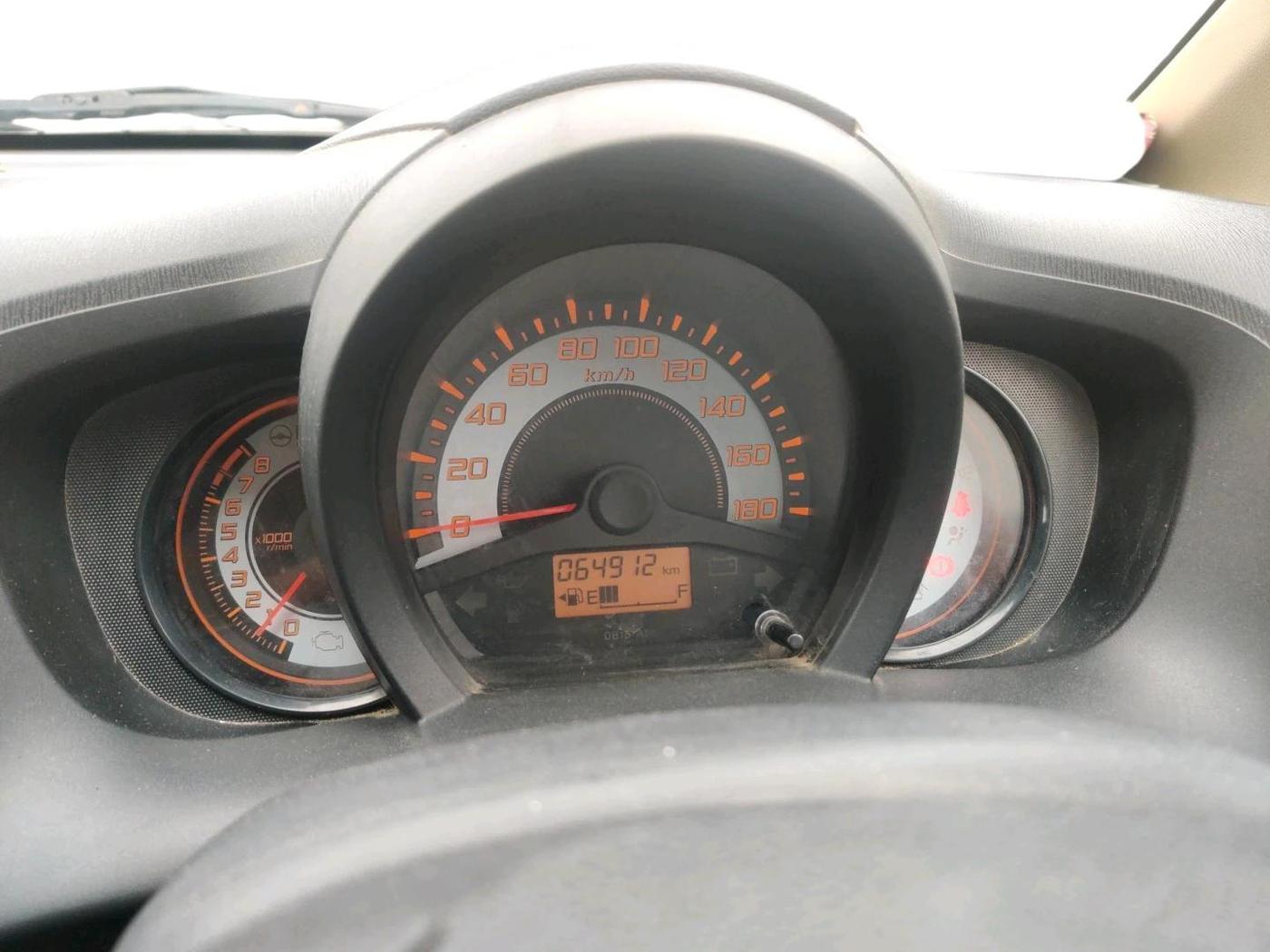 2014 Honda Brio VX MT, Petrol, Manual, 64,912 km, interior