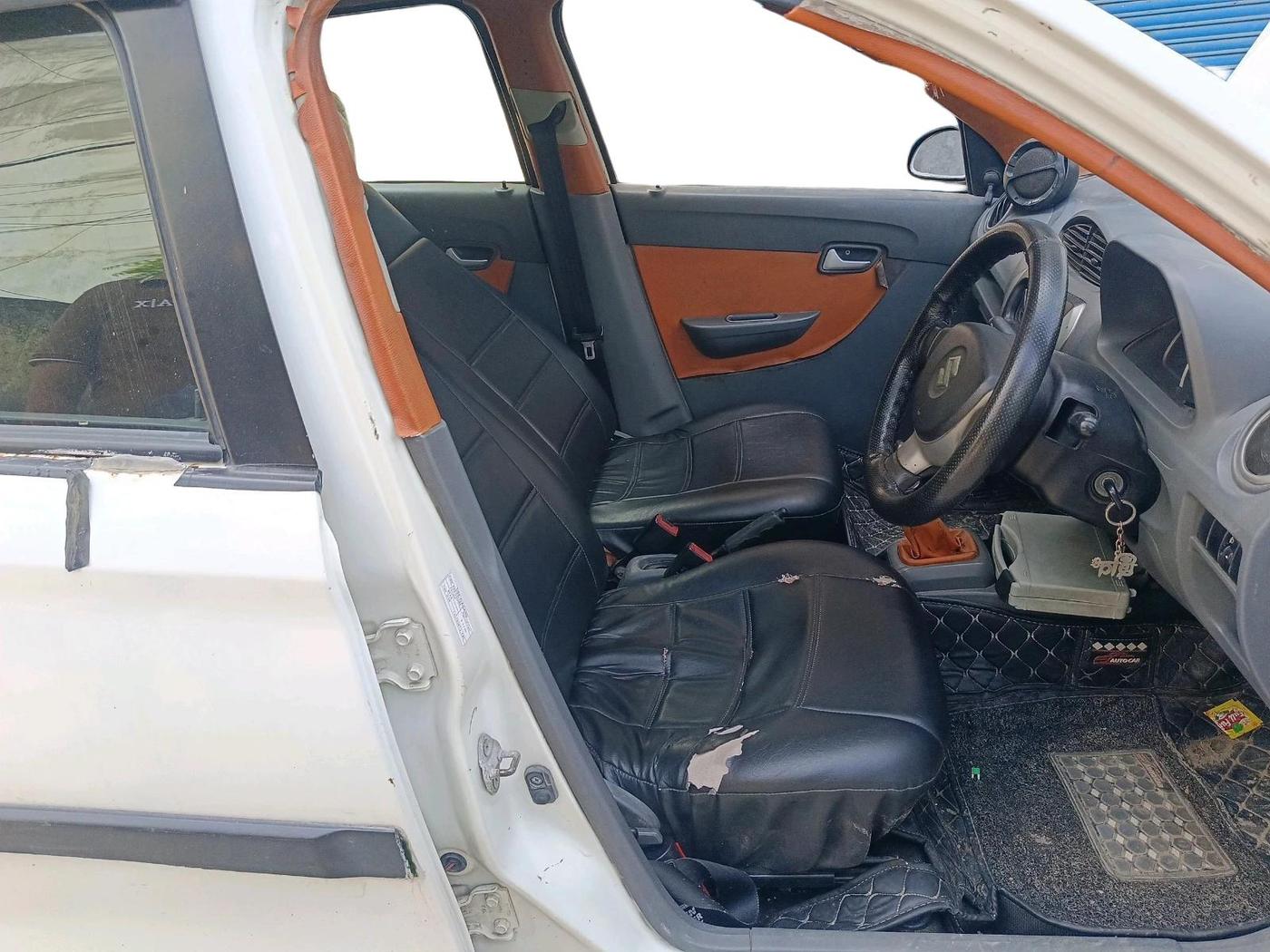 2013 Maruti Alto 800 LXI, Petrol, Manual, 1,09,574 km, interior