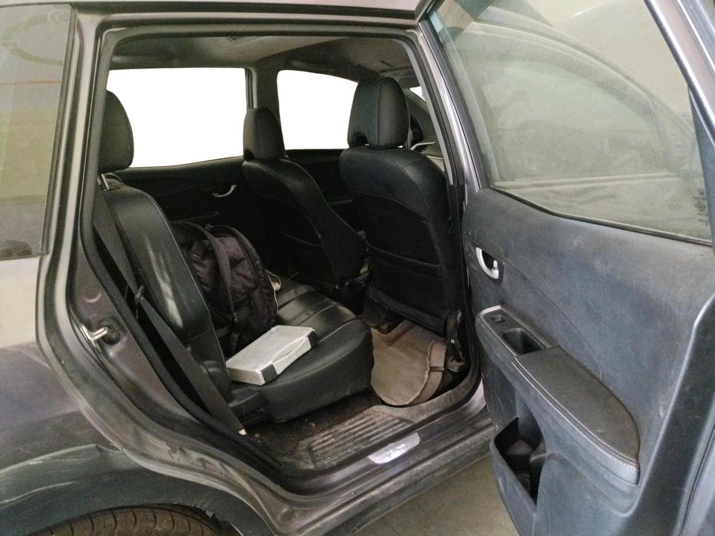 2018 Honda BR-V 1.5L I-VTEC VX, Petrol, Manual, 1,20,680 km, interior