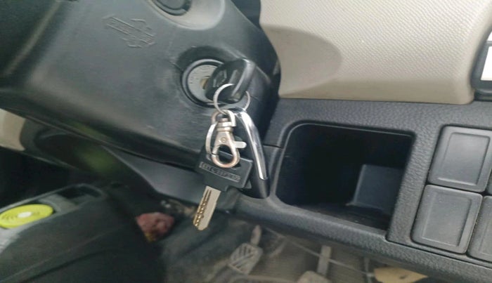 2014 Maruti Wagon R 1.0 LXI, Petrol, Manual, 34,231 km, interior