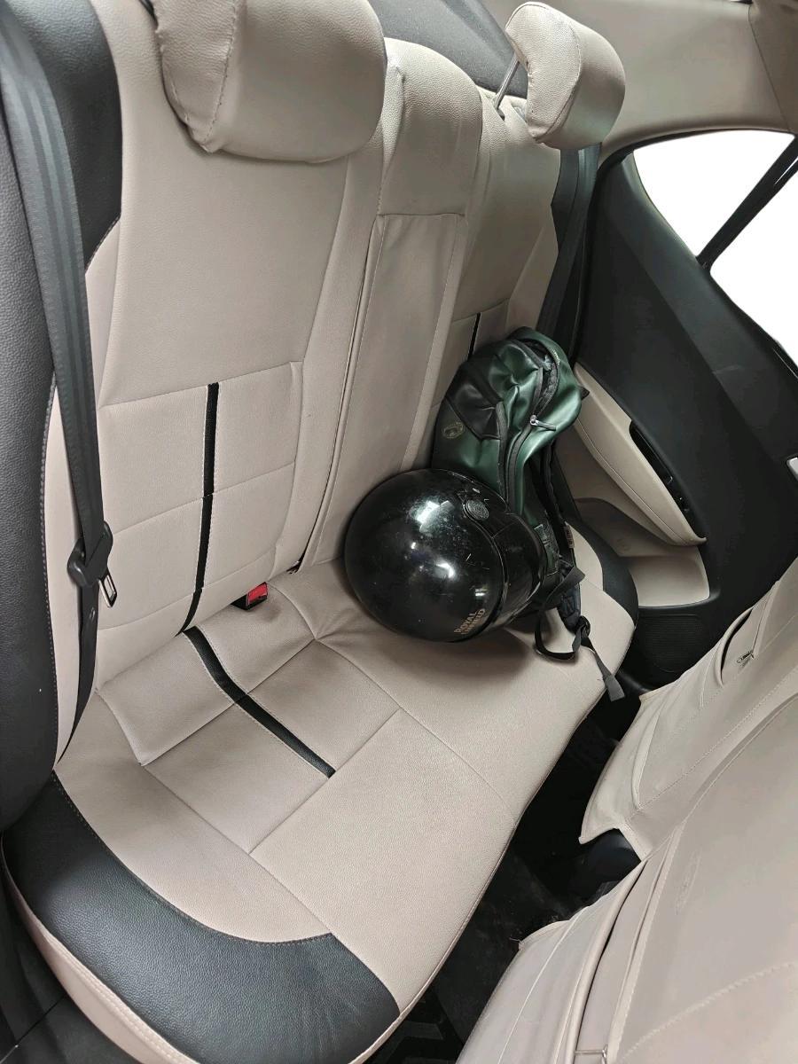 2016 Hyundai Xcent BASE 1.2, Petrol, Manual, 1,50,000 km, interior