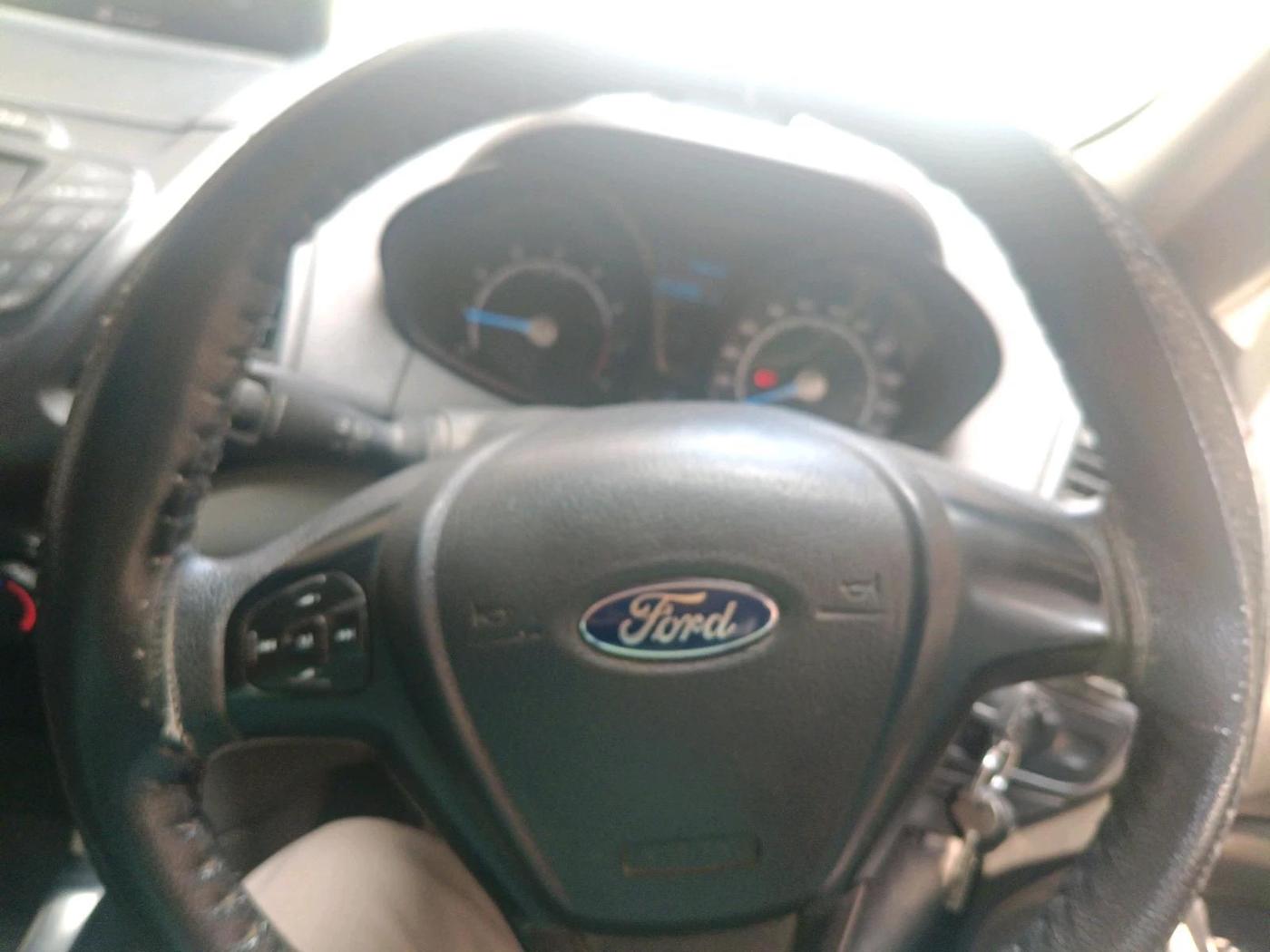 2017 Ford Ecosport TREND 1.5L PETROL, CNG, Manual, 64,230 km, interior