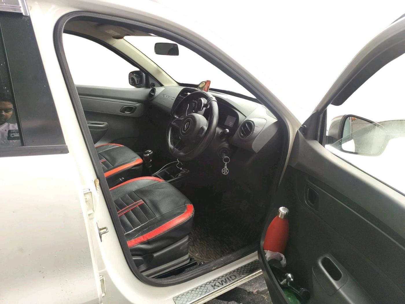 2020 Renault Kwid RXT 1.0 (O), Petrol, Manual, 73,915 km, interior