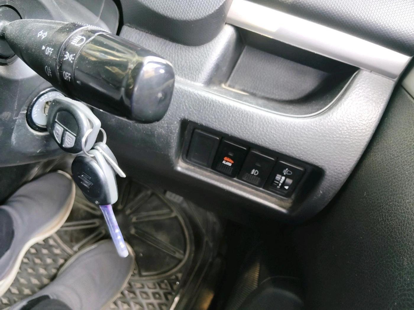2016 Maruti Swift VXI, Petrol, Manual, 1,63,438 km, interior