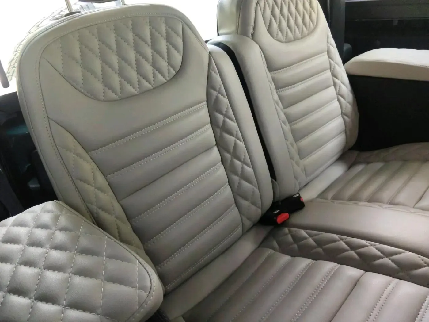 2023 Mahindra Thar LX P 2WD AT HT, Petrol, Automatic, 6,033 km, interior
