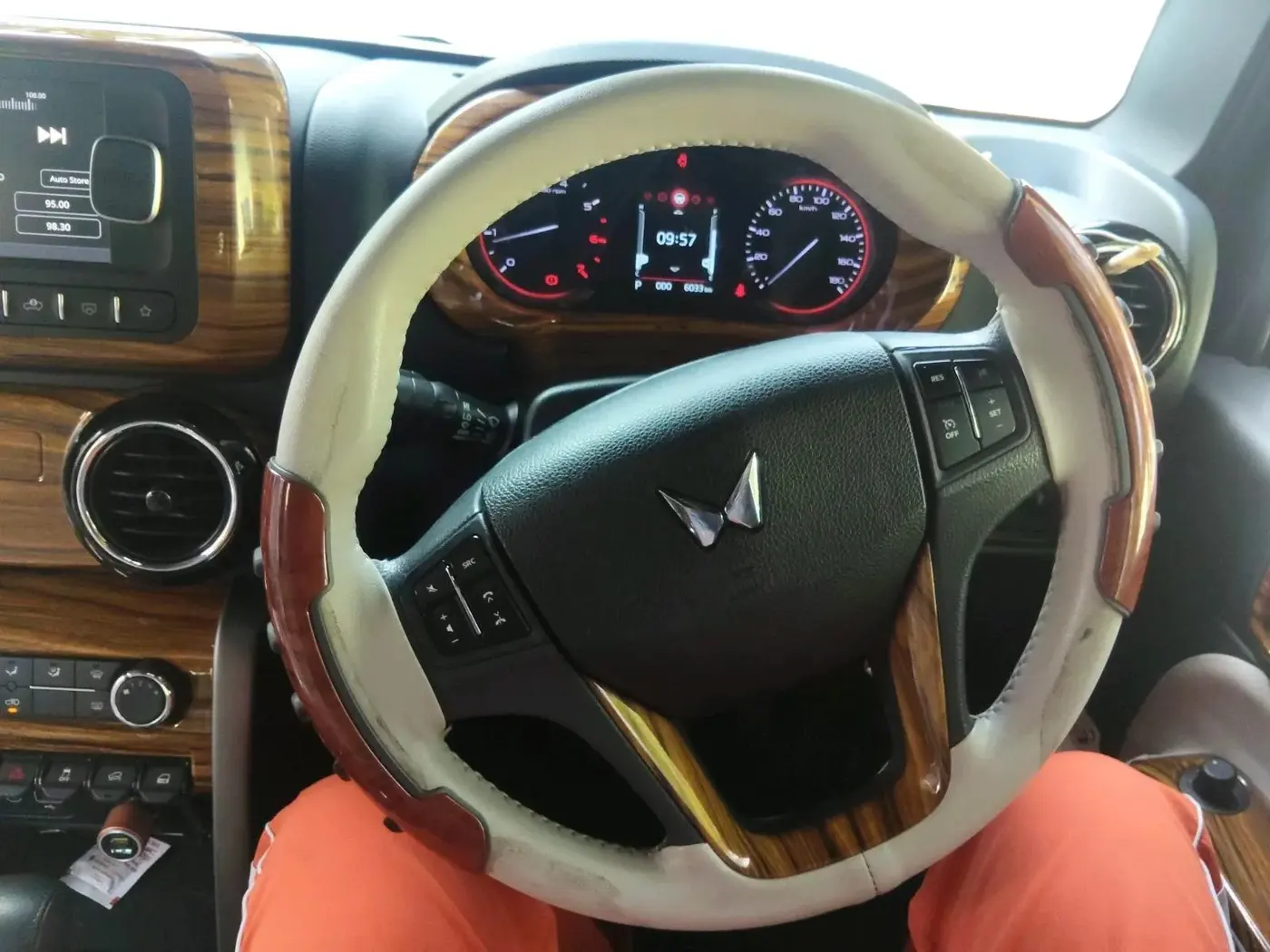 2023 Mahindra Thar LX P 2WD AT HT, Petrol, Automatic, 6,033 km, interior