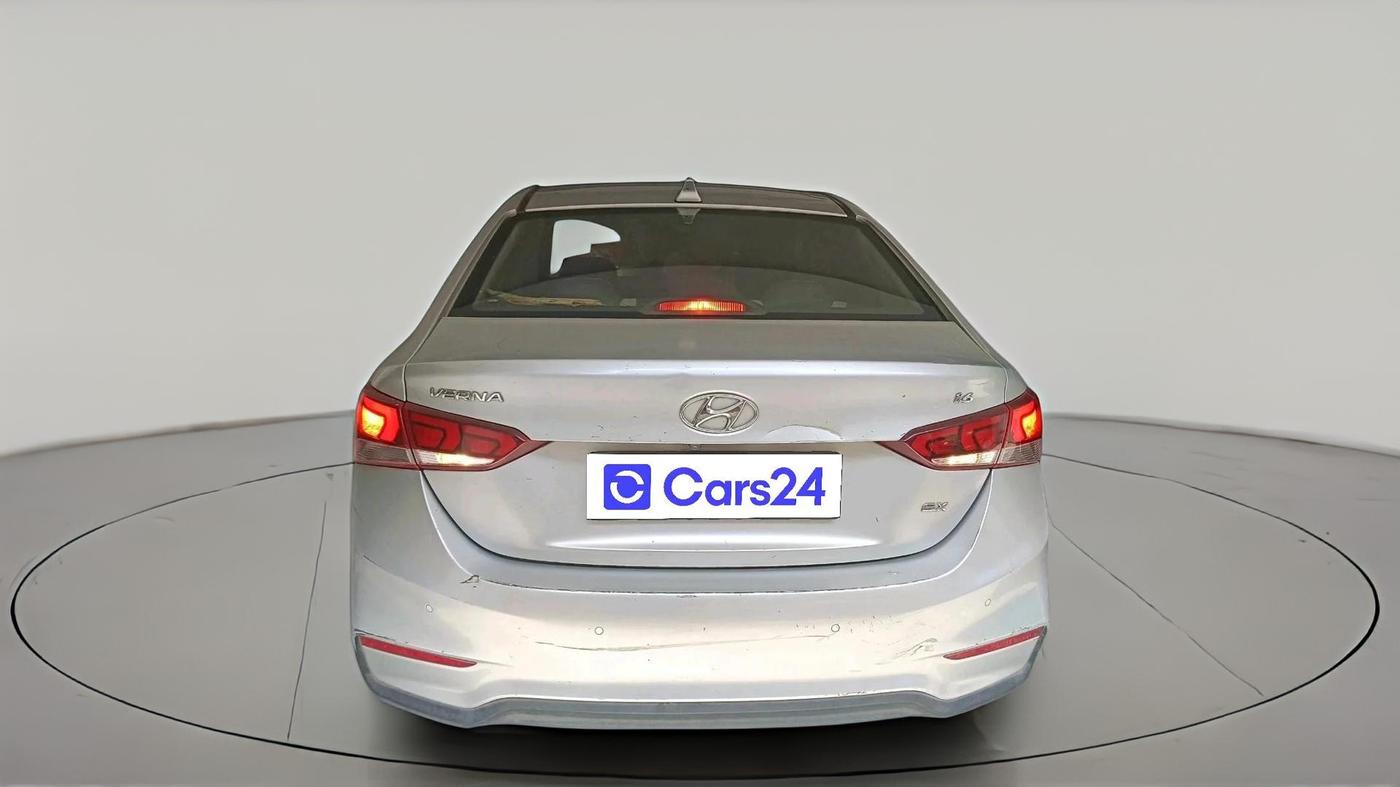 2017 Hyundai Verna 1.6 VTVT SX, Petrol, Manual, 70,669 km, exterior