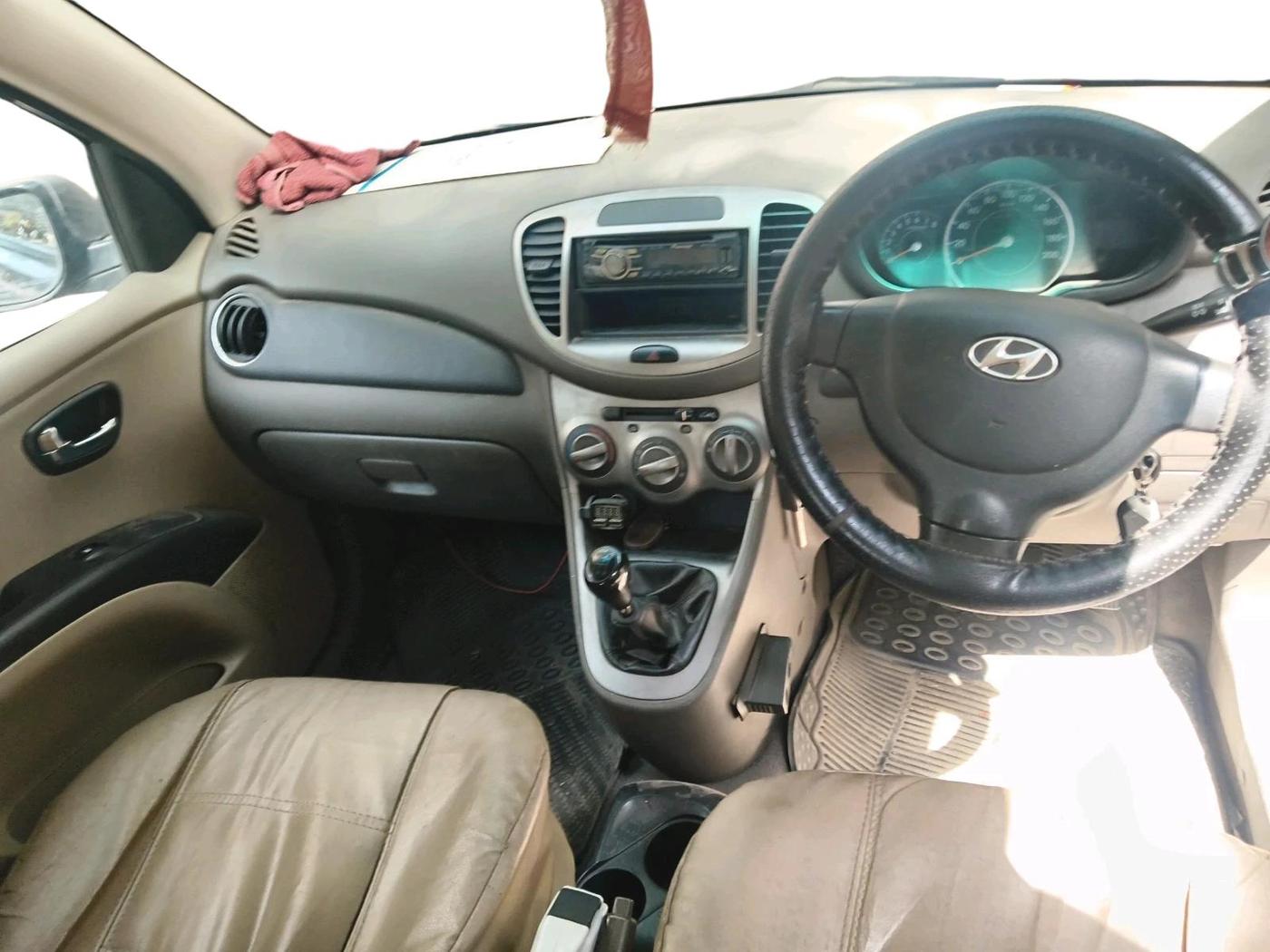2012 Hyundai i10 MAGNA 1.2, Petrol, Manual, 43,851 km, interior