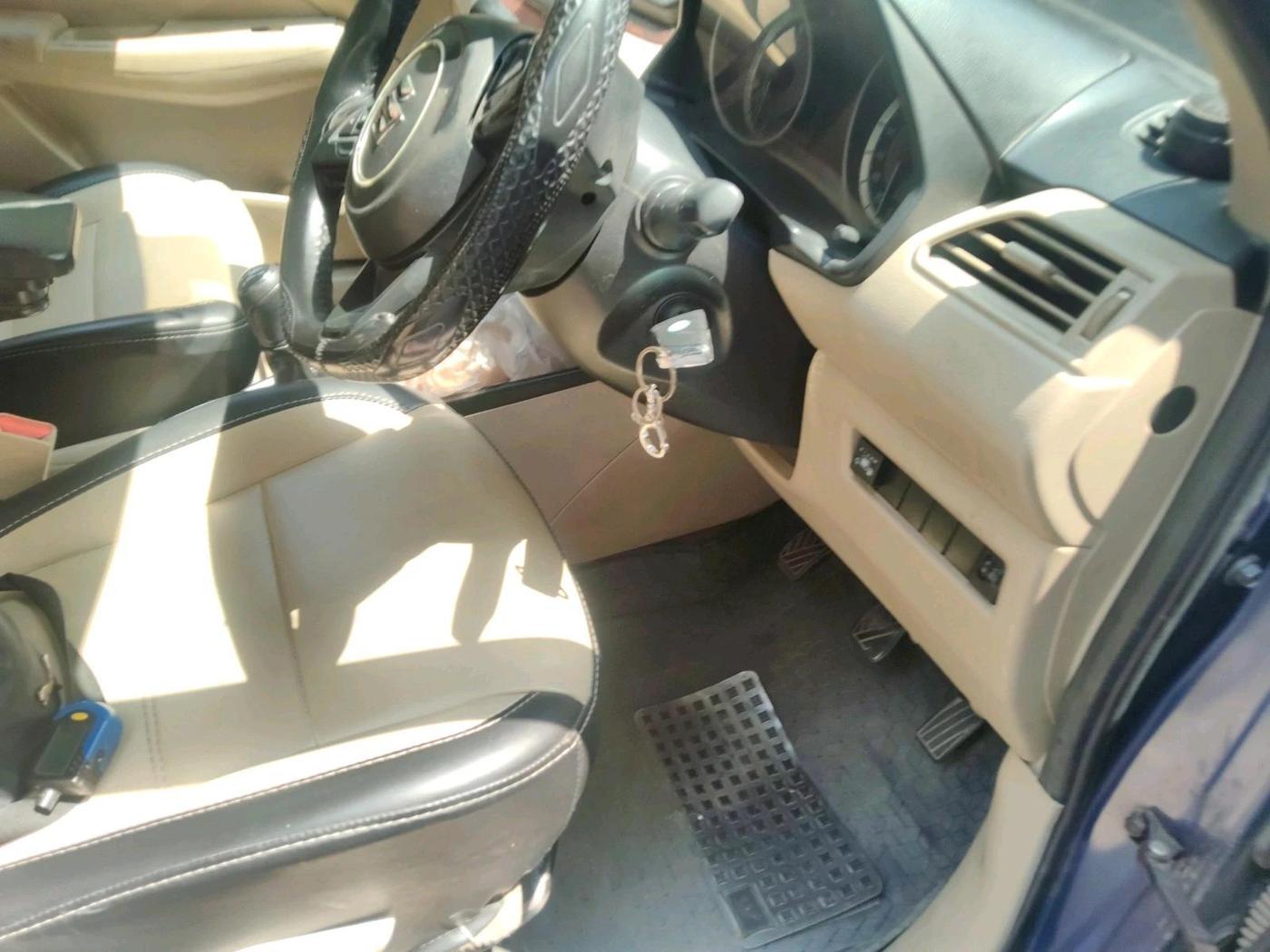 2018 Maruti Dzire VXI, CNG, Manual, 1,06,892 km, interior