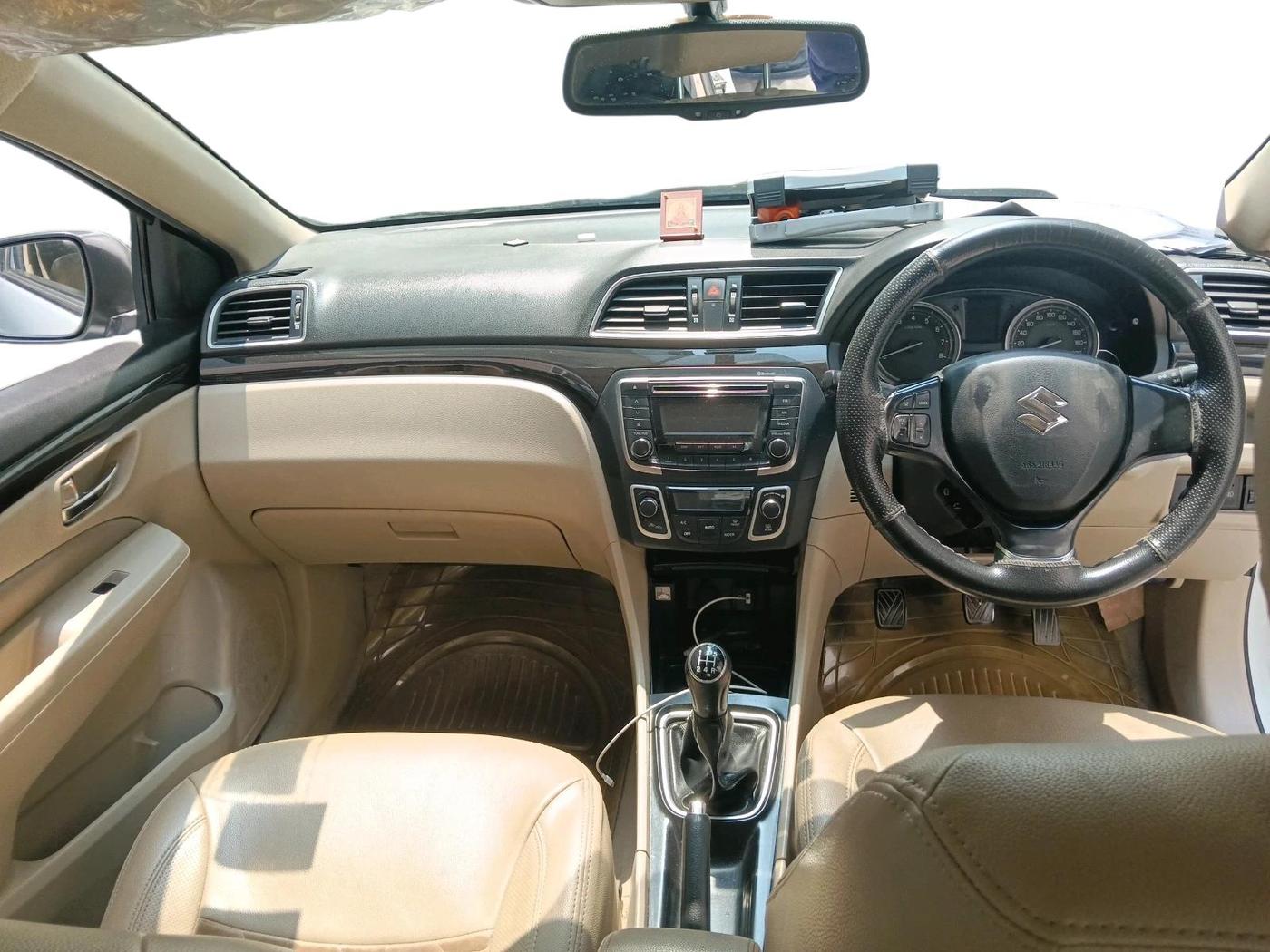 2015 Maruti Ciaz ZXI, Petrol, Manual, 71,500 km, interior