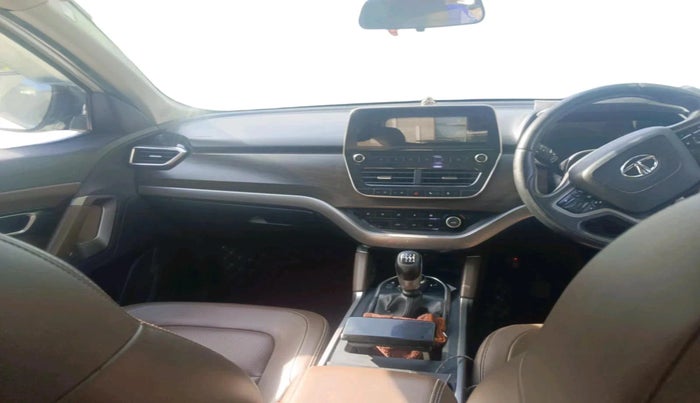 2019 Tata Harrier XZ 2.0L DUAL TONE, Diesel, Manual, 1,22,067 km, interior