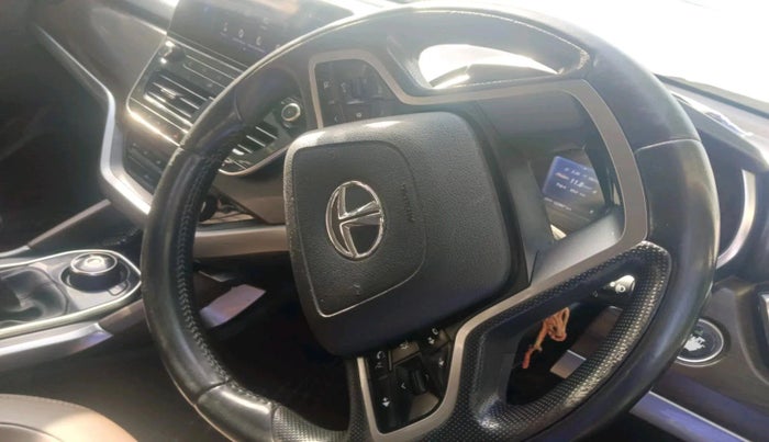 2019 Tata Harrier XZ 2.0L DUAL TONE, Diesel, Manual, 1,22,067 km, interior