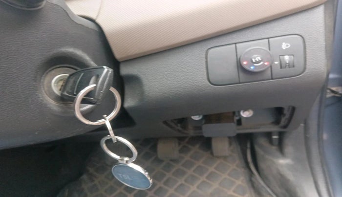 2016 Hyundai Grand i10 SPORTZ 1.2 KAPPA VTVT, CNG, Manual, 92,761 km, interior