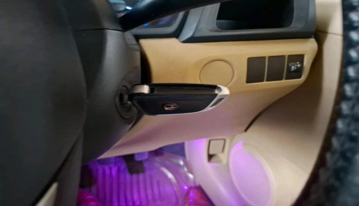 2017 Honda Amaze 1.2L I-VTEC S, Petrol, Manual, 54,090 km, interior