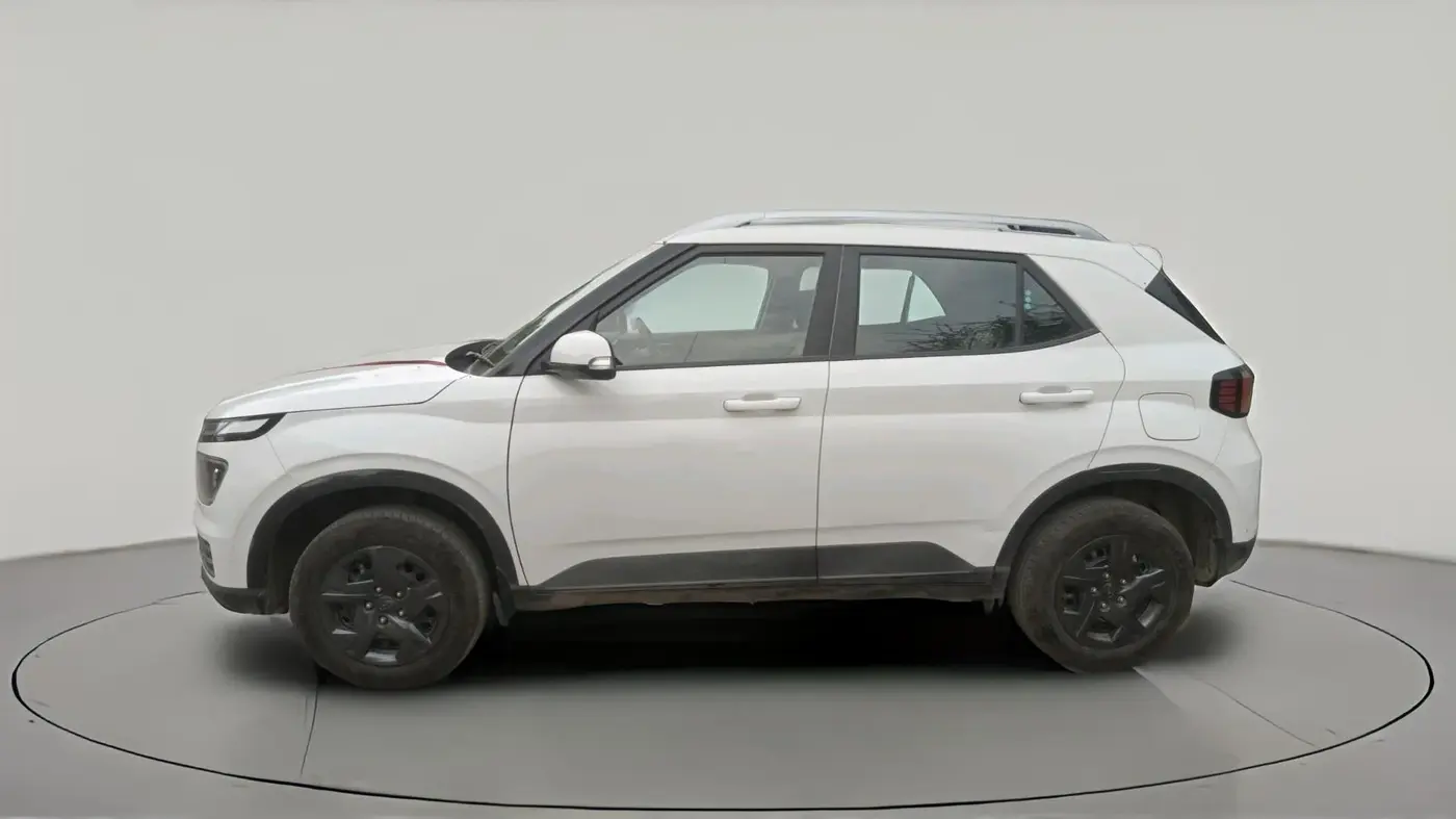 2024 Hyundai VENUE S (O) Plus 1.2 Petrol , Petrol, Manual, 6,799 km, exterior