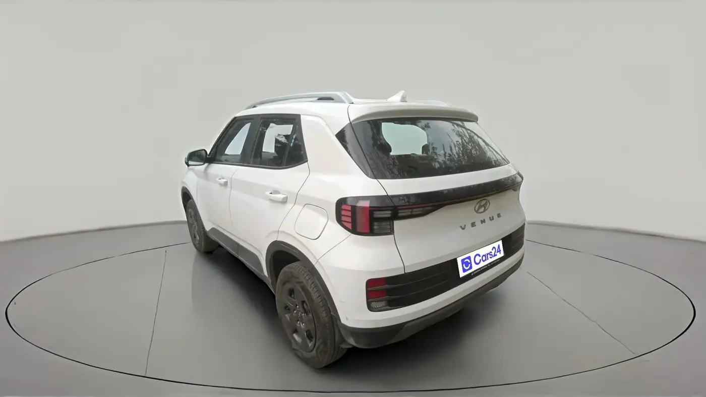 2024 Hyundai VENUE S (O) Plus 1.2 Petrol , Petrol, Manual, 6,799 km, exterior