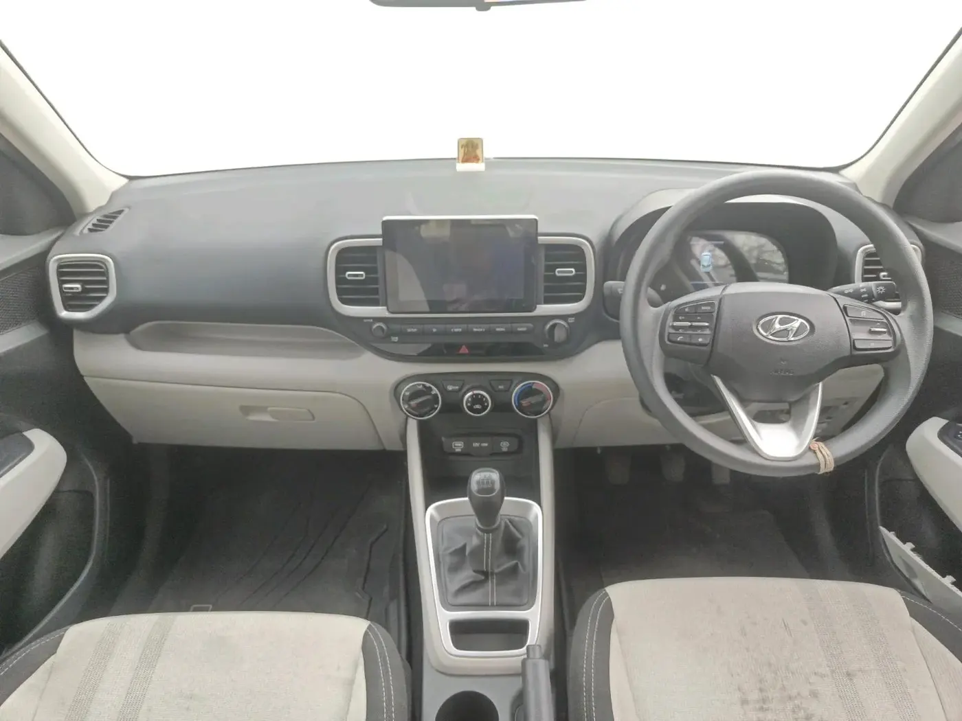 2024 Hyundai VENUE S (O) Plus 1.2 Petrol , Petrol, Manual, 6,799 km, interior