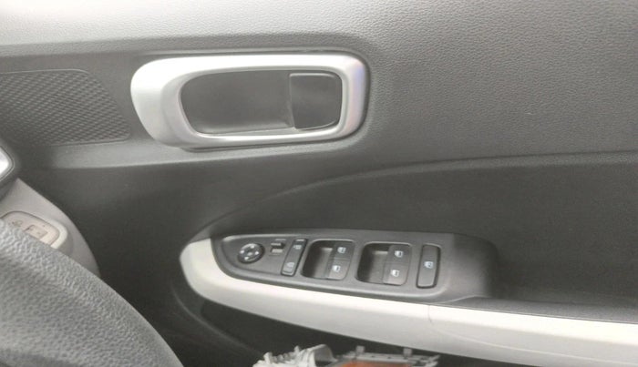 2024 Hyundai VENUE S (O) Plus 1.2 Petrol , Petrol, Manual, 6,799 km, interior