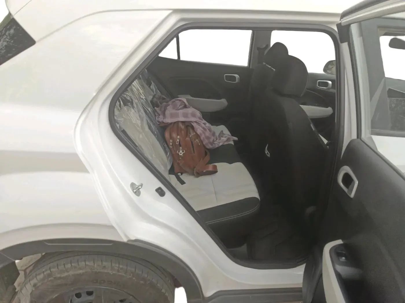 2024 Hyundai VENUE S (O) Plus 1.2 Petrol , Petrol, Manual, 6,799 km, interior
