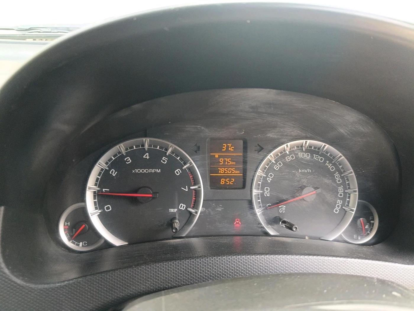 2014 Maruti Swift ZXI, CNG, Manual, 78,505 km, interior