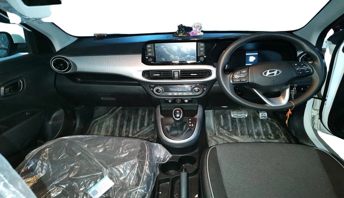 2025 Hyundai EXTER  SX 1.2 AMT, Petrol, Automatic, 2,831 km, interior