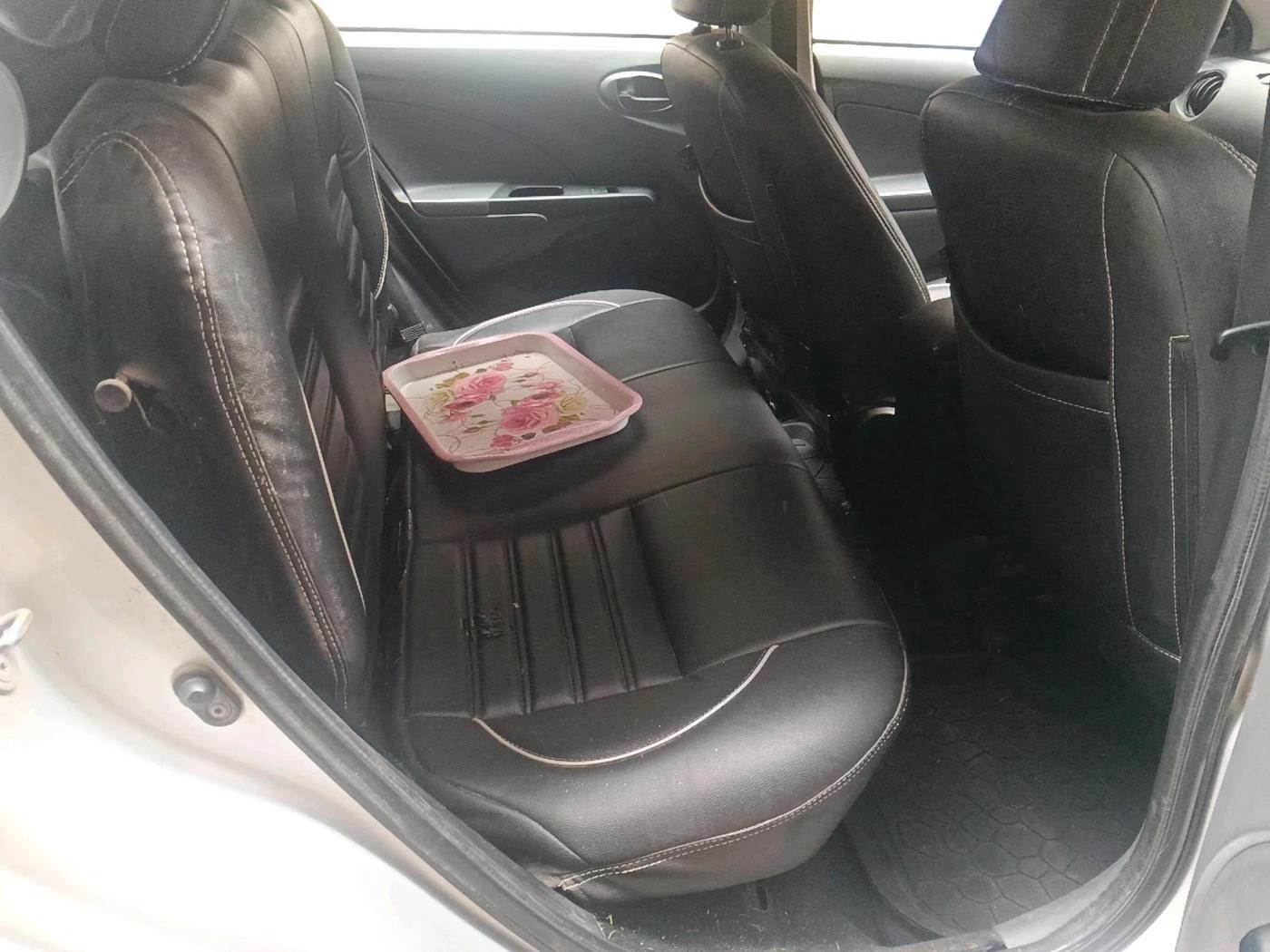 2013 Toyota Etios Liva G, Petrol, Manual, 90,445 km, interior