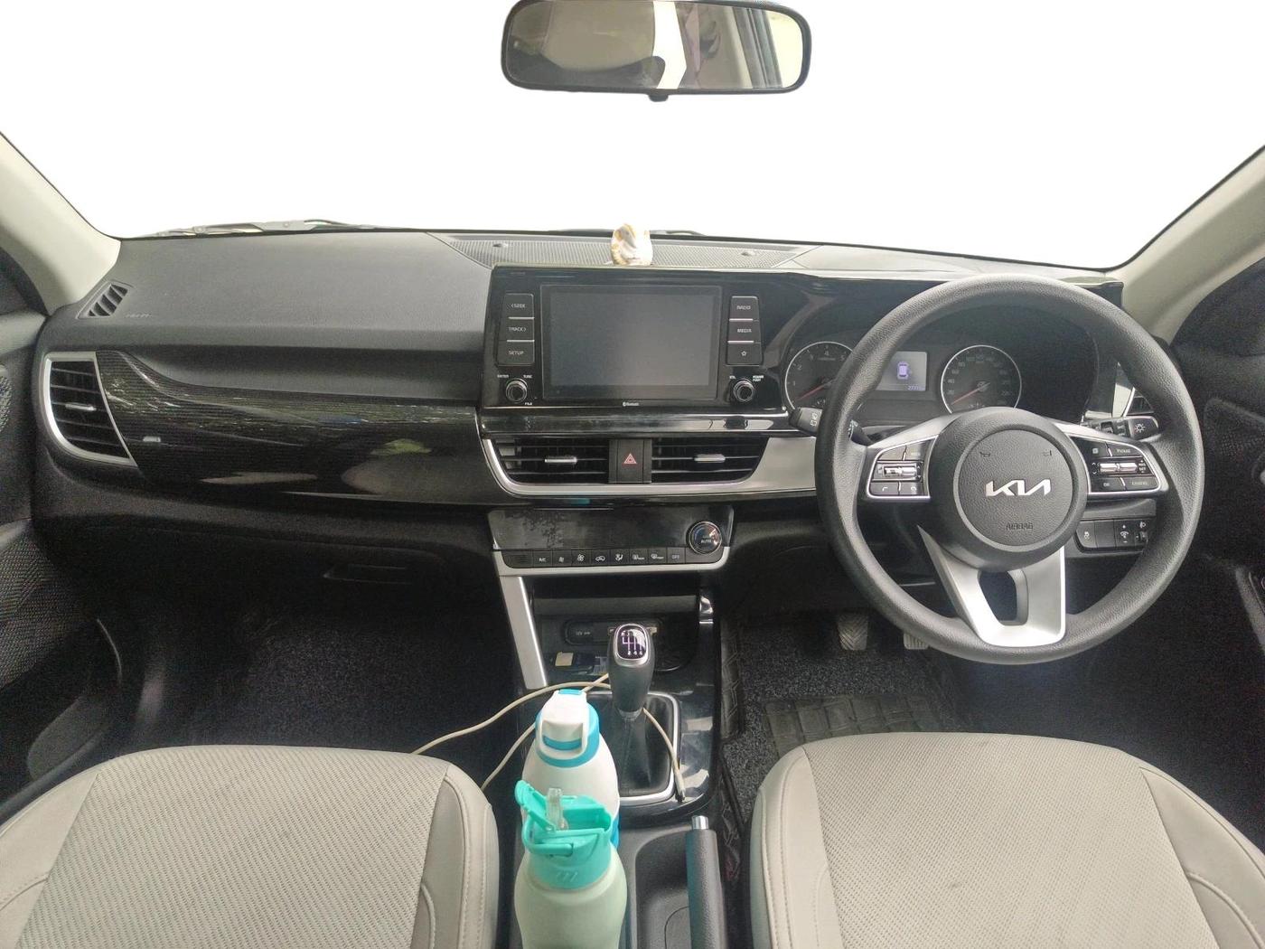 2022 KIA SELTOS HTK PLUS 1.5 IMT, Petrol, Manual, 27,320 km, interior