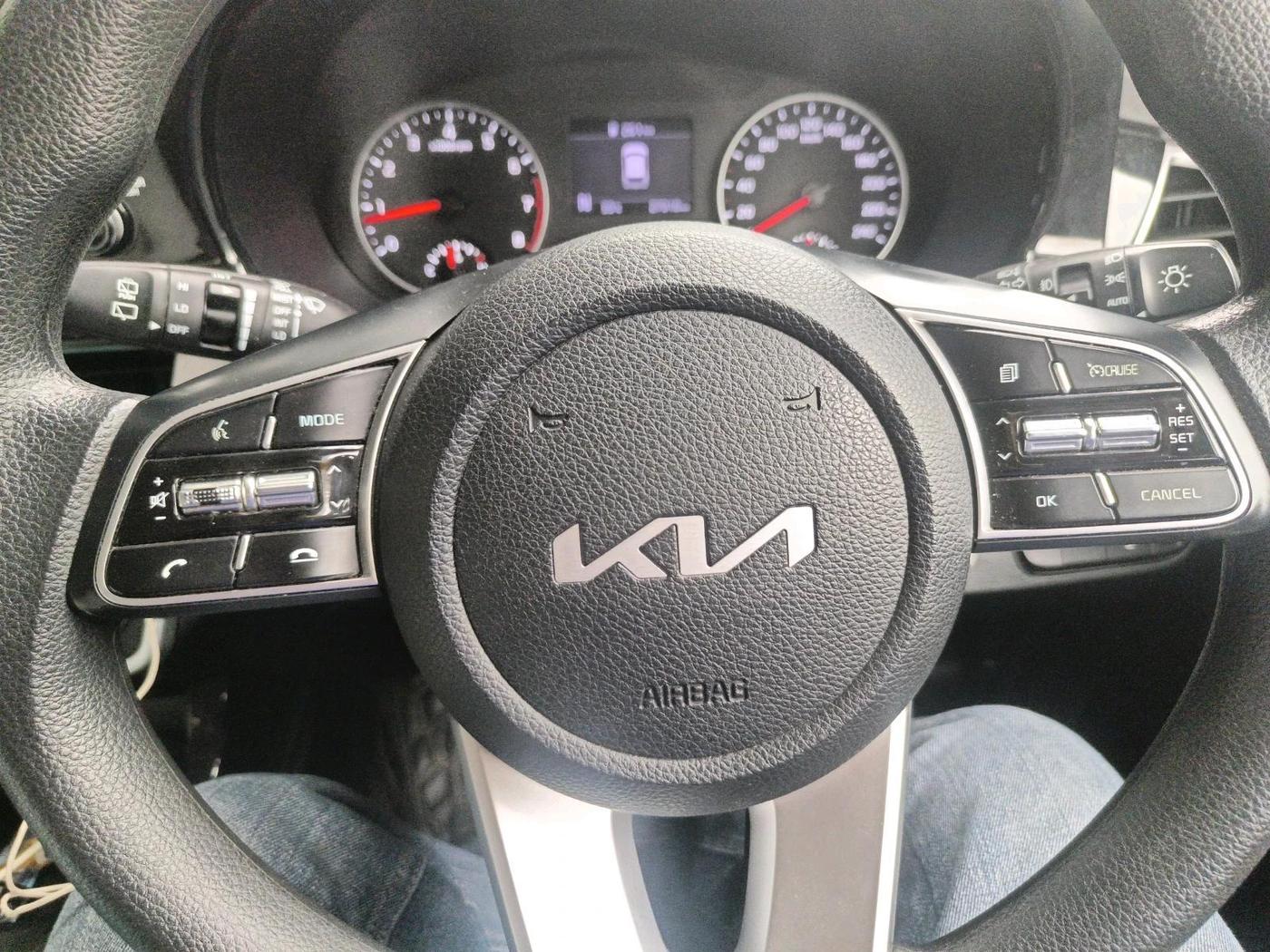 2022 KIA SELTOS HTK PLUS 1.5 IMT, Petrol, Manual, 27,320 km, interior
